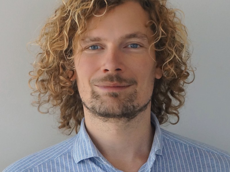  M.J.E. (Martijn) Kelder