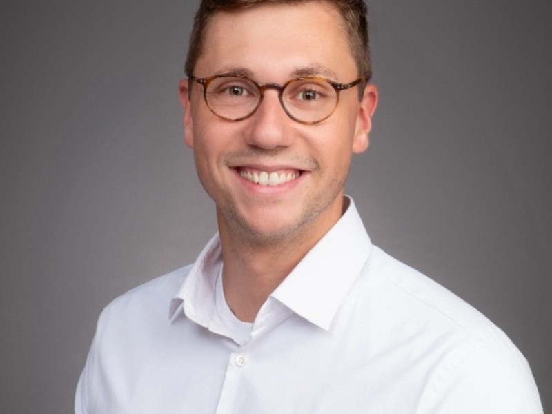  M.M. (Max) Muellender