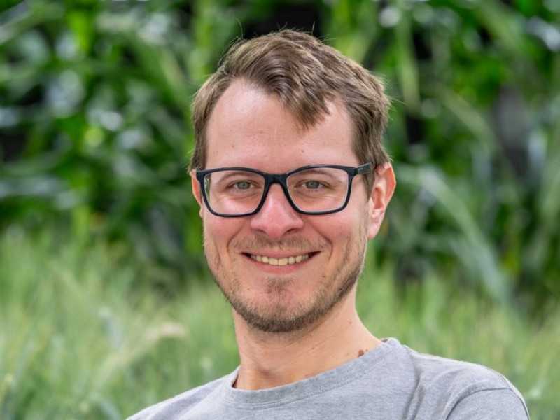  B. (Bart) Van Gansbeke